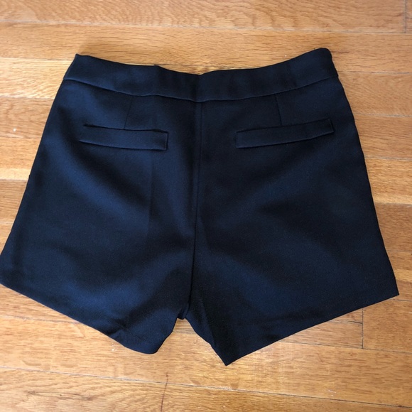 Envelope skort - Picture 2 of 3